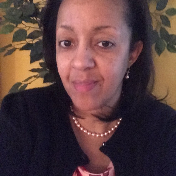 Meet your Posher, Angelique - Picture 7 of 8